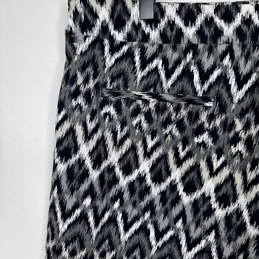 Spanx Sunshine Shorts Pull On 4" UPF 50+ Quick Dry in Grey Ikat Size XL - Picture 8 of 14